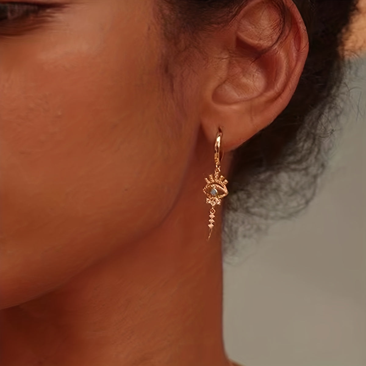 One Pair of Luxury Copper-Inlaid Synthetic Evil Eye Pendant Earrings Dating Gift