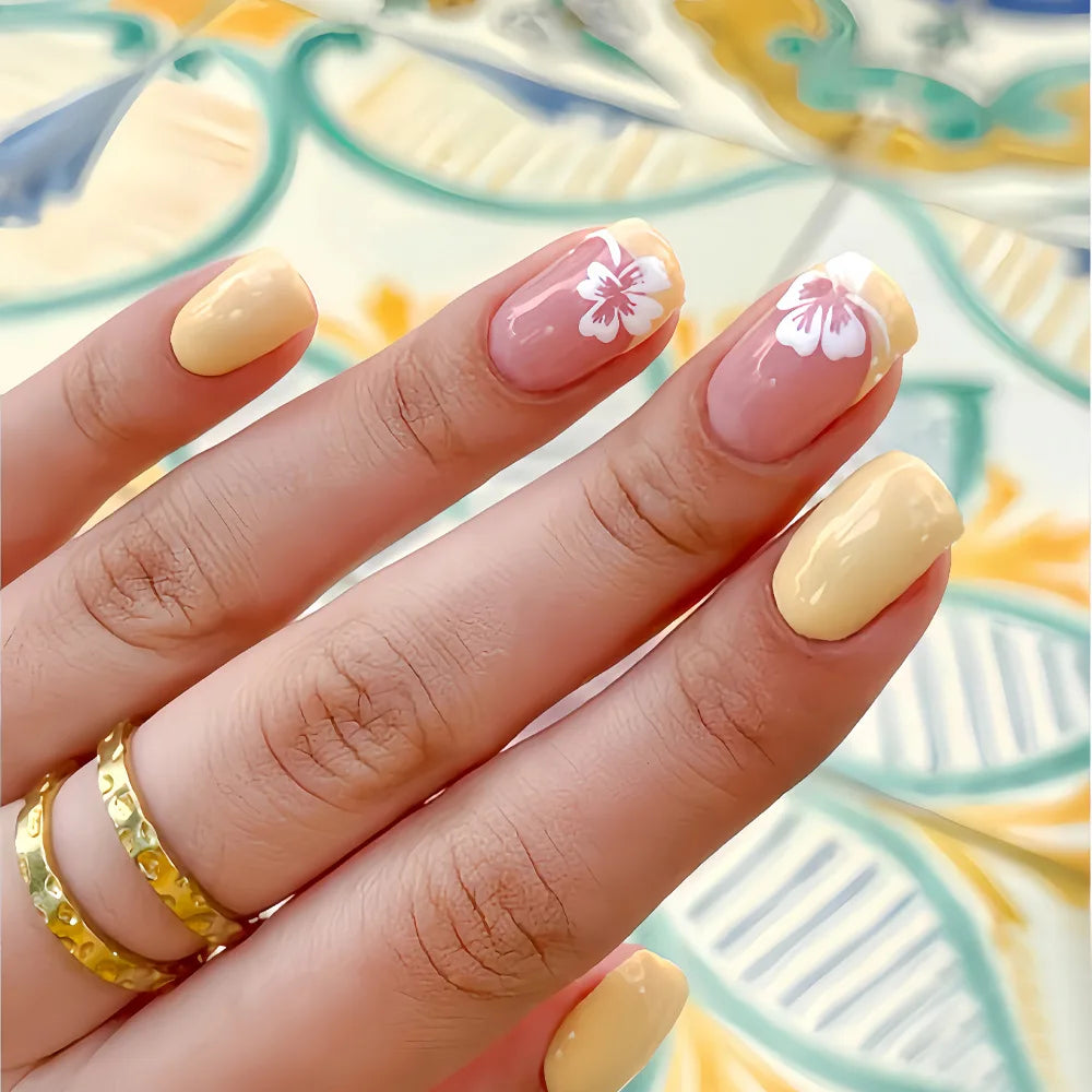 24Pcs Fairy White Flower Fake Nails Pink French Tip Press on Nails Short Square Wearable False Nail for Women Girls DIY Manicure